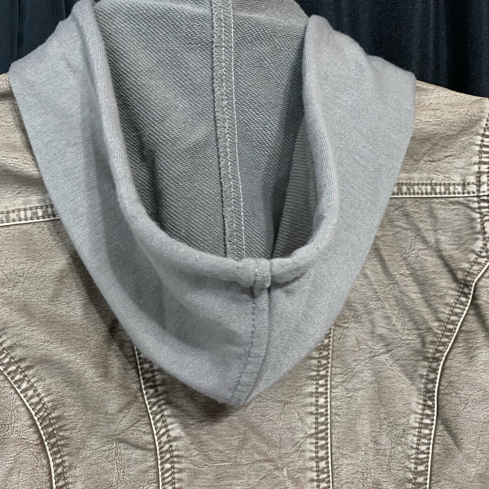 Jacket - Picture 6 of 10